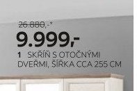1 SKŘÍŇ S OTOČNÝMI DVEŘMI, ŠÍŘKA CCA 255 CM