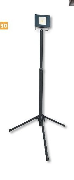 LED reflektor se stativem 30