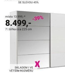 Šatní skříň, šířka cca 225 cm