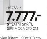 5 ŠATNÍ SKŘÍŇ, ŠÍŘKA CCA 270 CM