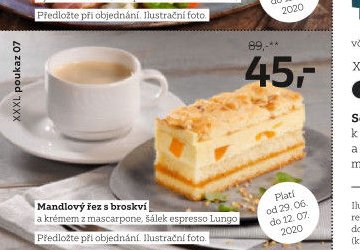 Mandlový řez s broskví