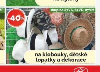 Klobouky, dětské lopatky a dekorace