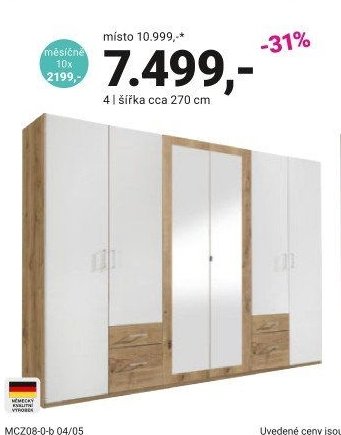 Šatní skříň (vlevo dole)