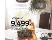 Jídelní stůl