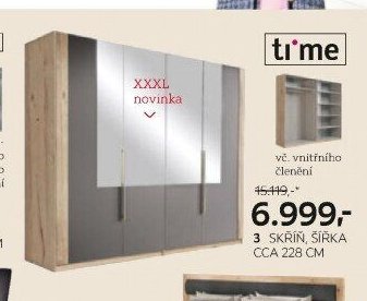 Skříň, šířka cca 228 cm