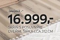 Skříň s posuvnými dveřmi