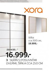 Skříň s posuvnými dveřmi, šířka cca 250 cm
