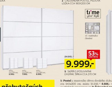 Skříň s posuvnými dveřmi