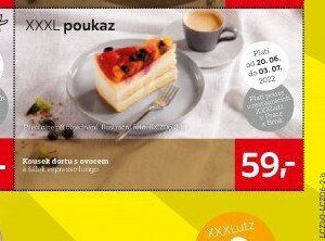 Kousek dortu s ovocem