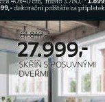 Skříň s posuvnými dveřmi