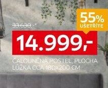 Čalouněná postel, plocha lůžka cca 180x200 cm