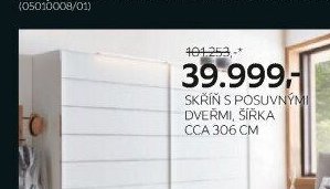 Skříň s posuvnými dveřmi