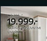 Skříň s posuvnými dveřmi
