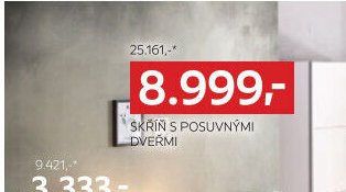 Skříň s posuvnými dveřmi