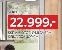 Skříň s otočnými dveřmi, šířka cca 300 cm