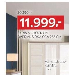 Skříň s otočnými dveřmi