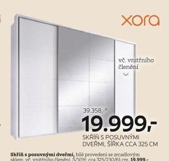 Skříň s posuvnými dveřmi, šířka cca 325 cm