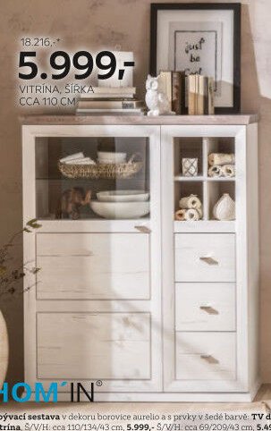 Vitrína, šířka cca 110 cm