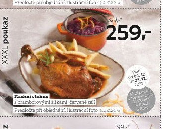Kachní stehno s bramborovými šiškami, červené zelí