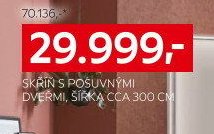 Skříň s posuvnými dveřmi
