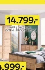 Šatní skříň, šířka cca 255 cm