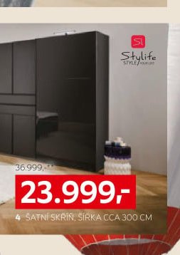 ŠATNÍ SKŘÍŇ, ŠÍŘKA CCA 300 CM